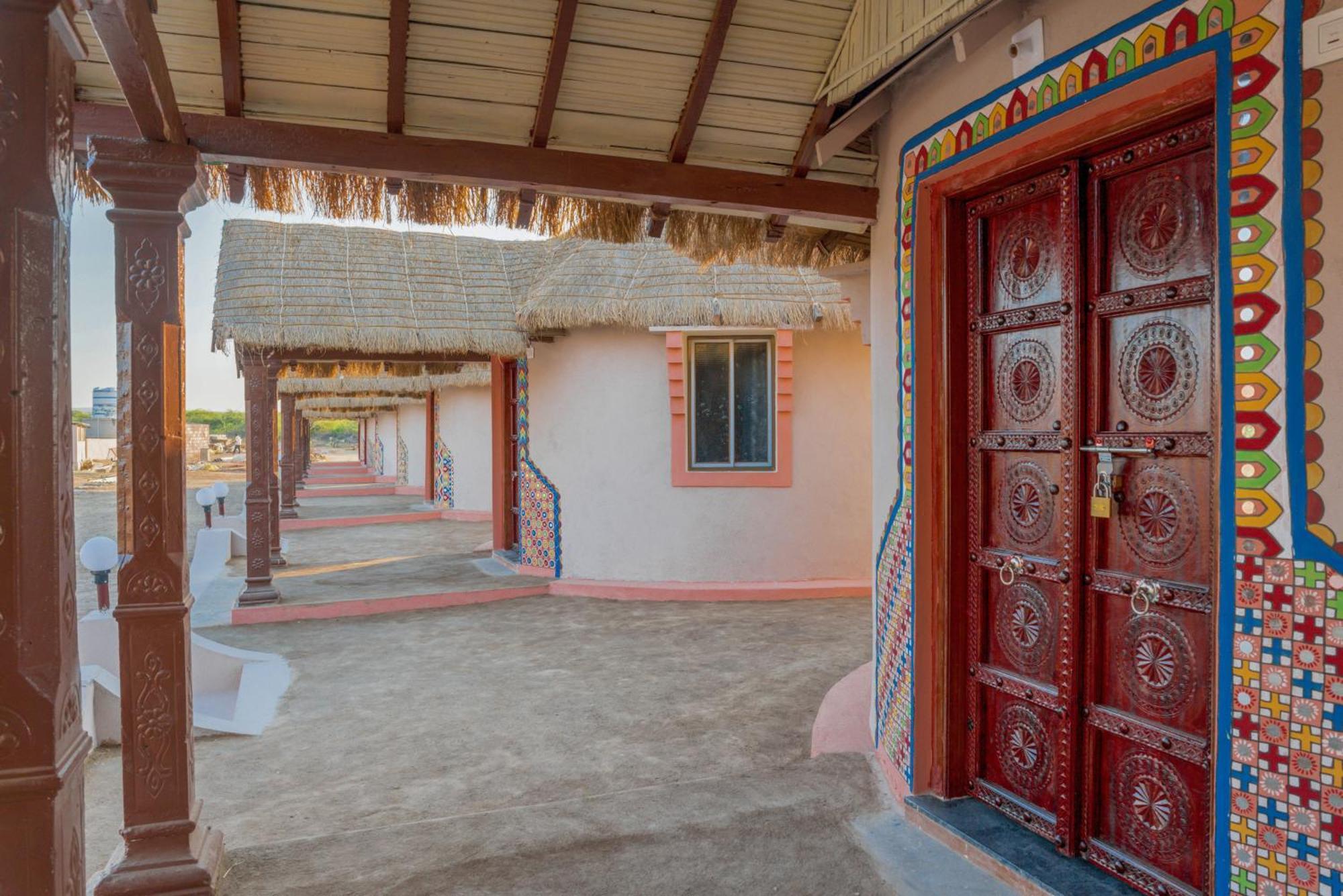 Dholavira Village Resort Экстерьер фото